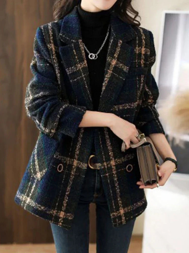 Linda™ | Elegant Check Coat